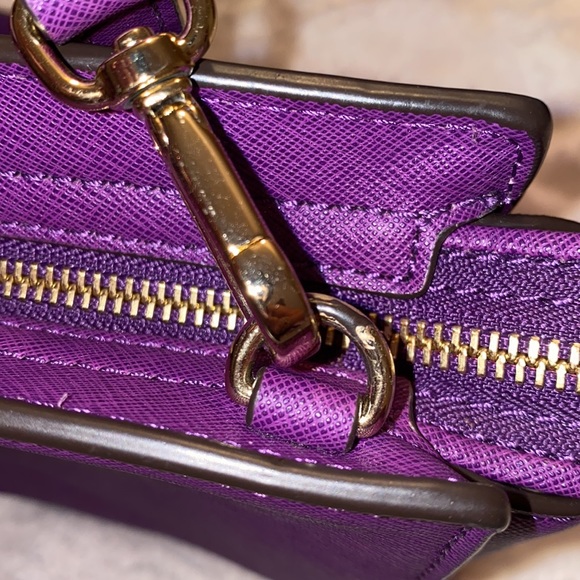 MICHAEL KORS MINI PURPLE CROSSBODY - Picture 6 of 7